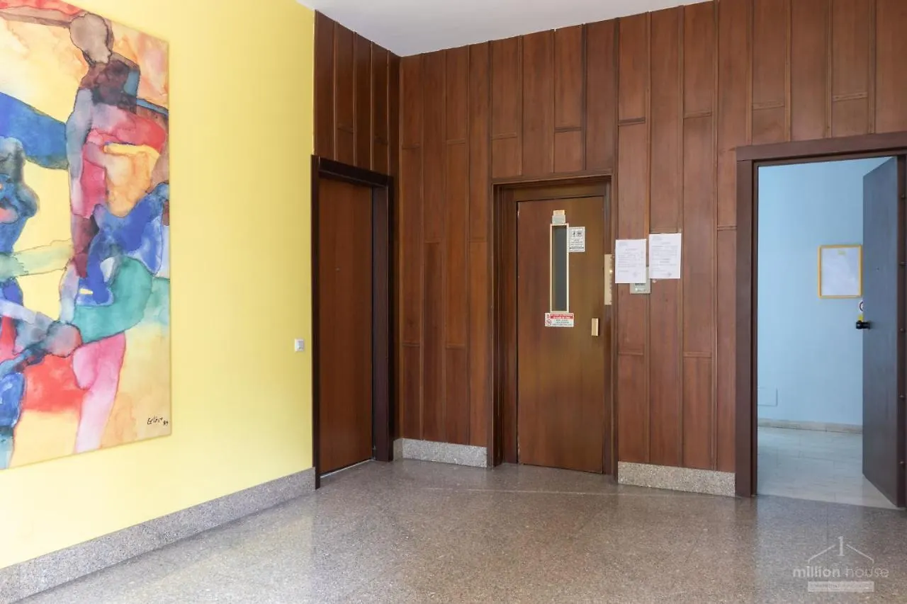 Suite Stresa Milano Centrale 3Pax Wifi Milan